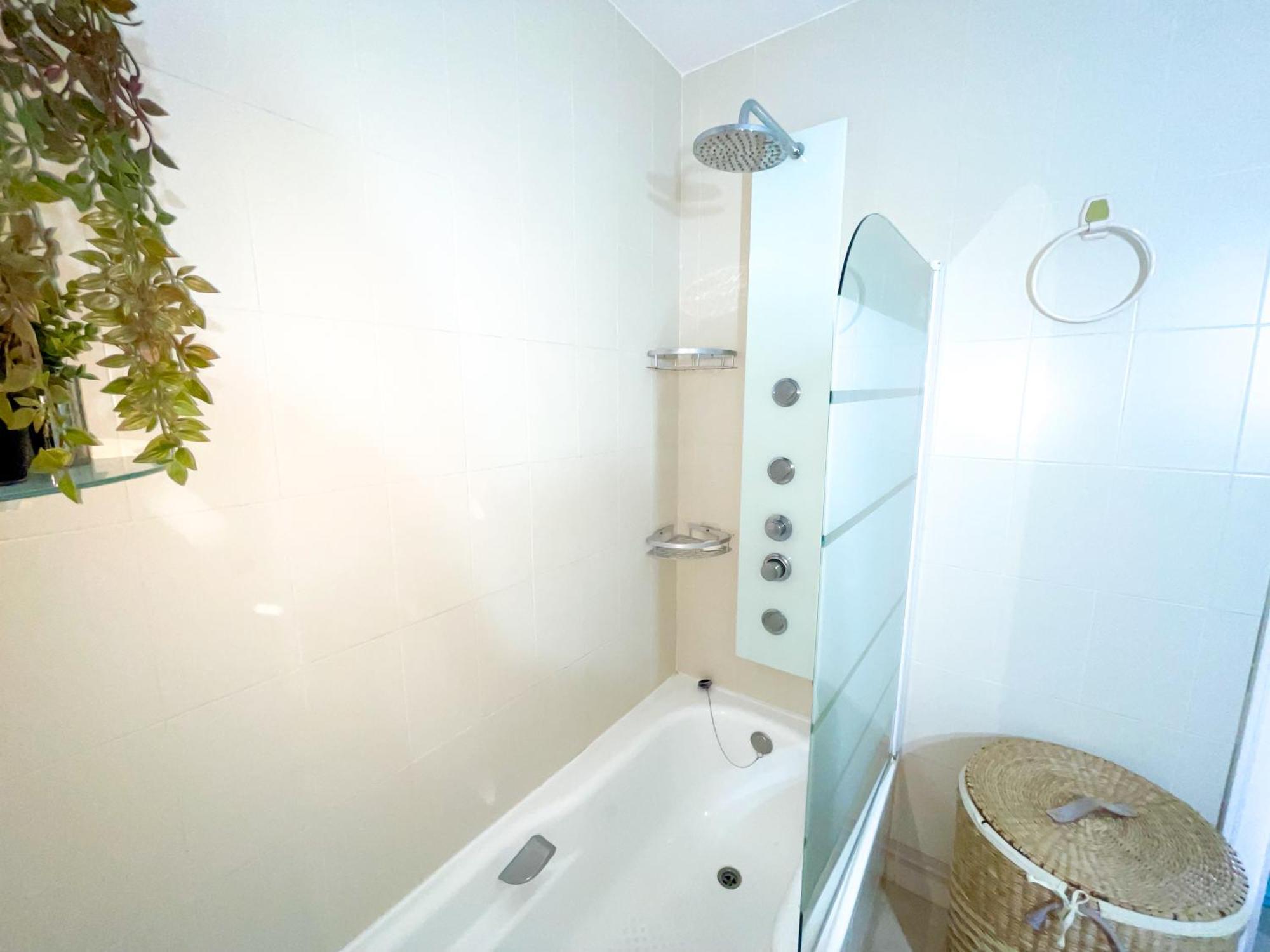 Apartamento Modern With Terrace - 2 Min From The Estepona