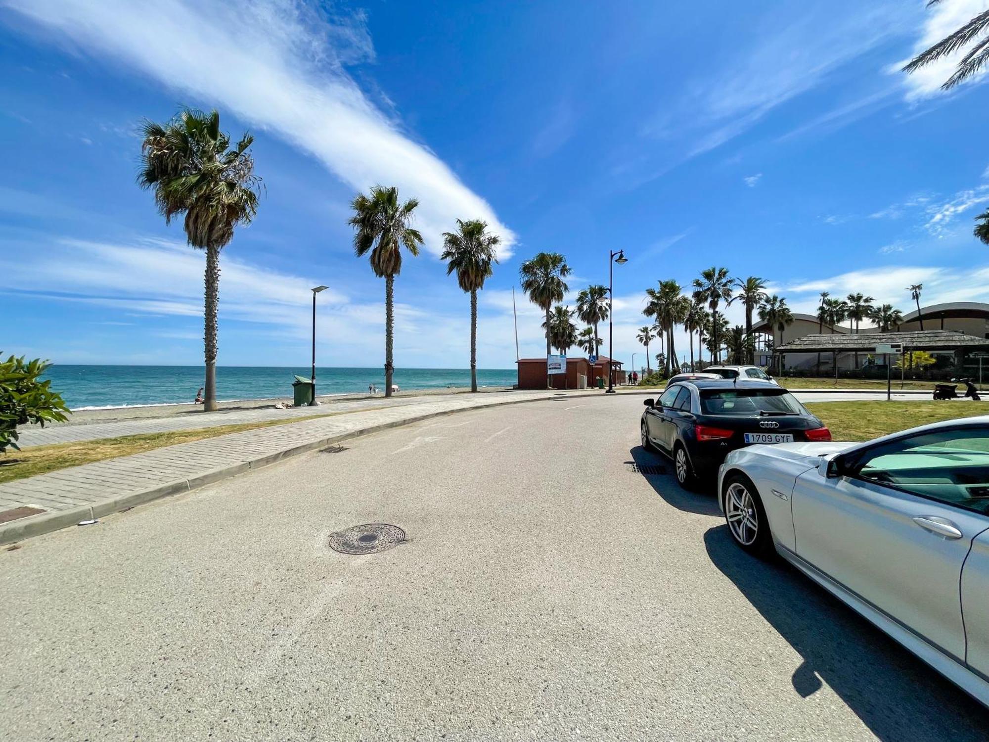 Apartment Modern With Terrace - 2 Min From The Estepona