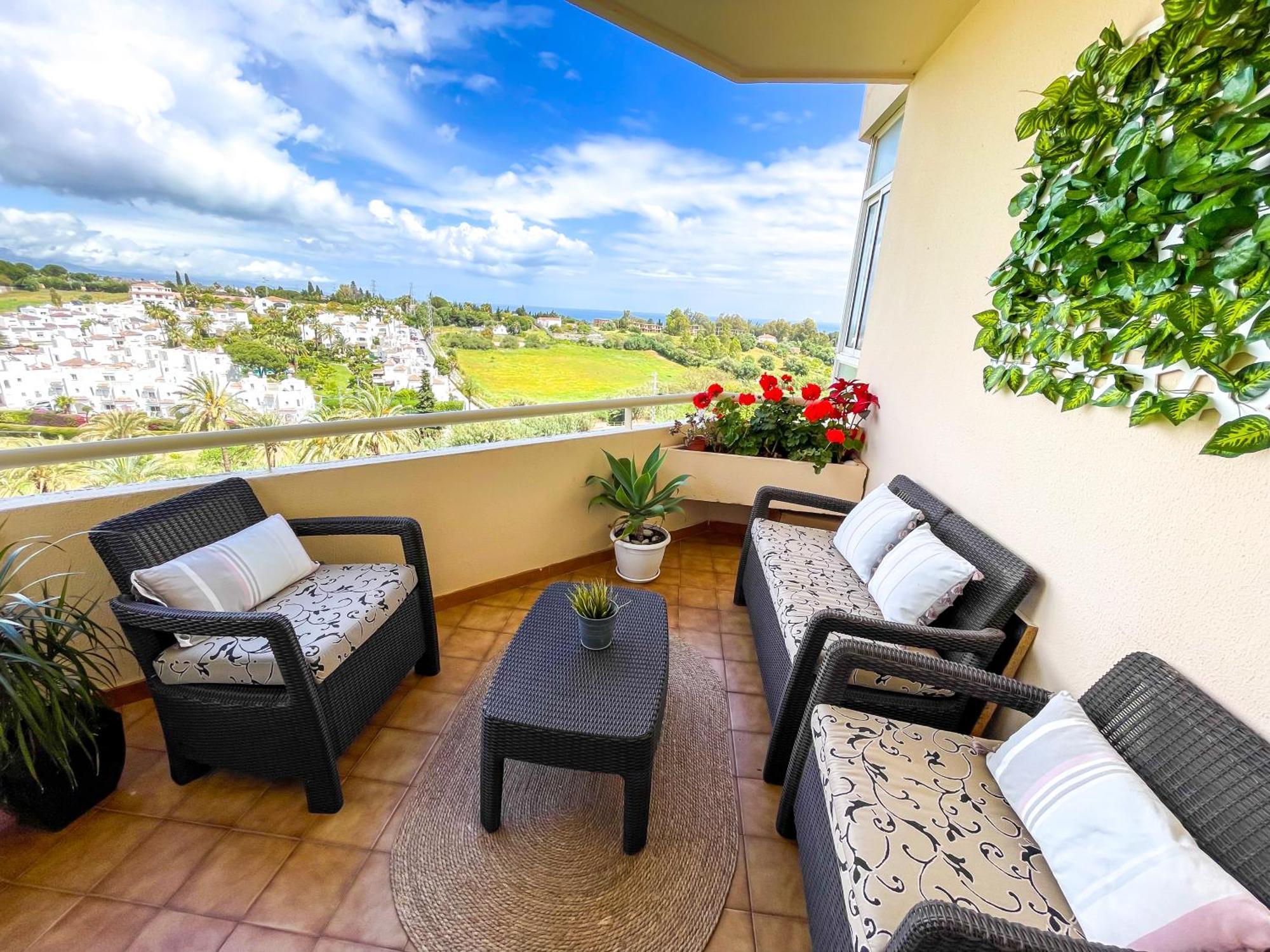 Modern With Terrace - 2 Min From The Apartament Estepona